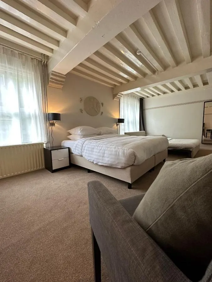 Hotel Grand Canal Delft 3*,